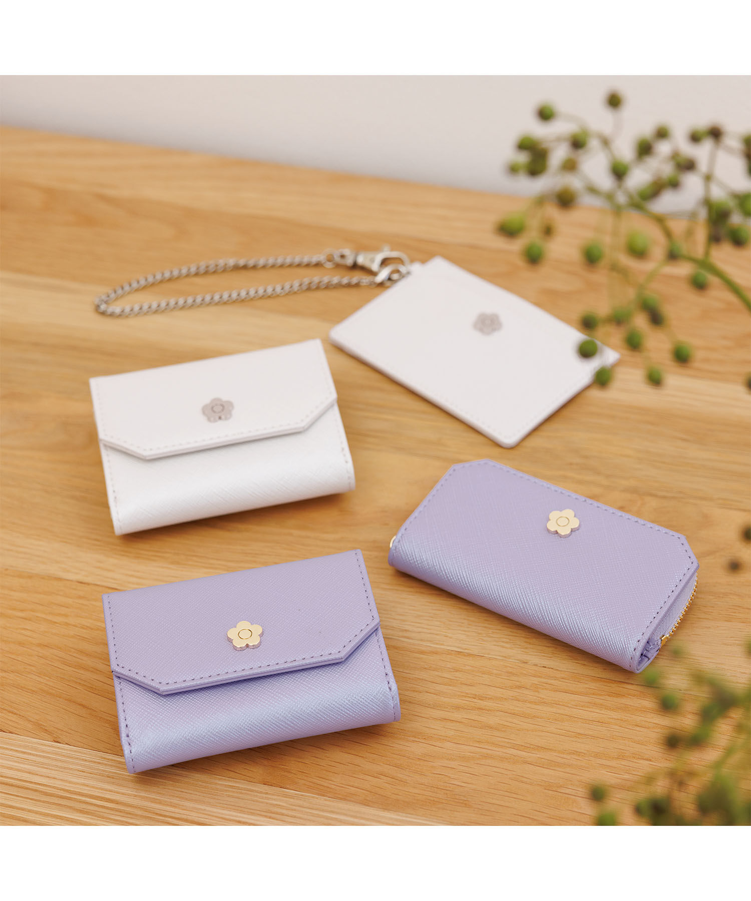 MARY QUANT「ポラリゼーション シングルパスケース」|定期入れ|