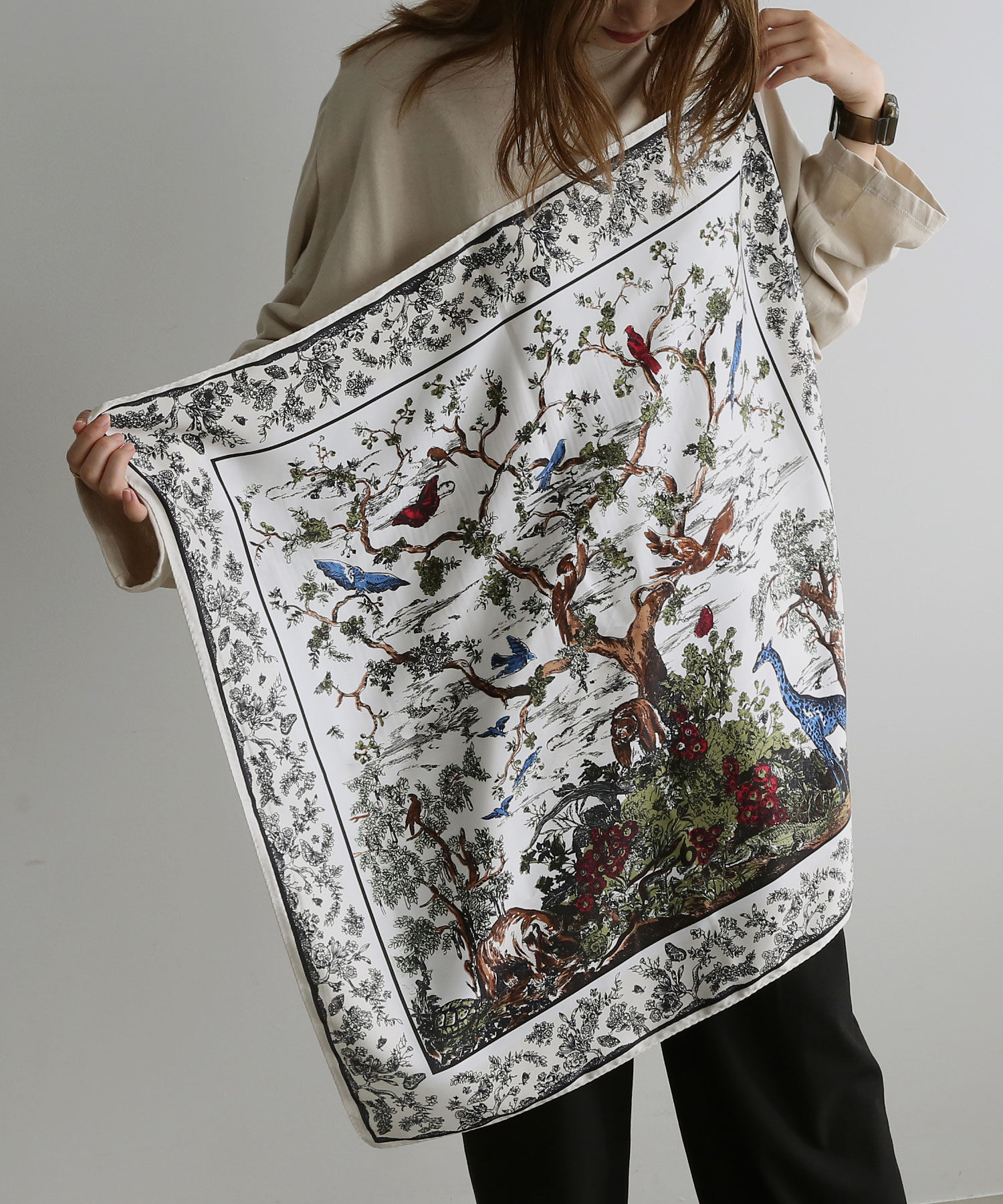 colleca la「ガーデンアート柄 大判スカーフ」|バンダナ・スカーフ|