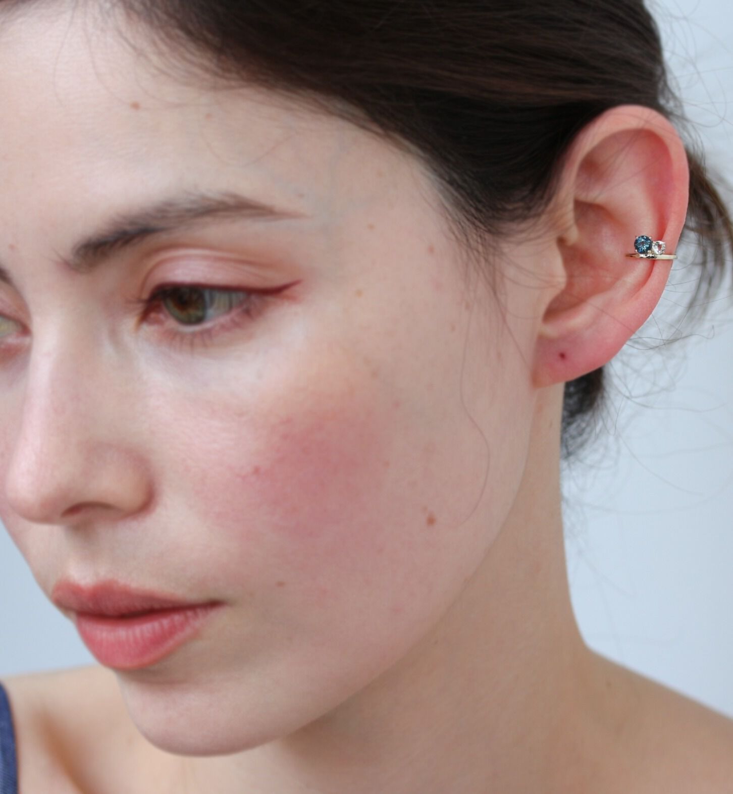  「カラーストーン シリウス イヤーカフ | K10YG 【片耳用】〈ブルー〉」|イヤーカフ|