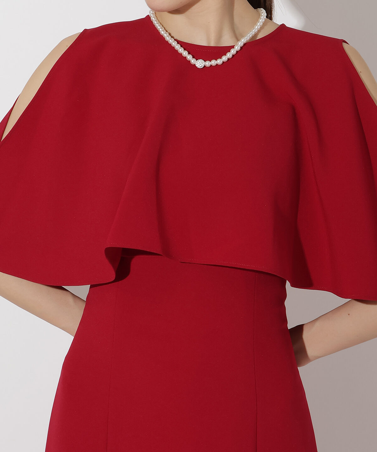 アンドクチュール「ケープレイヤードクルーネックドレス」|ドレス|