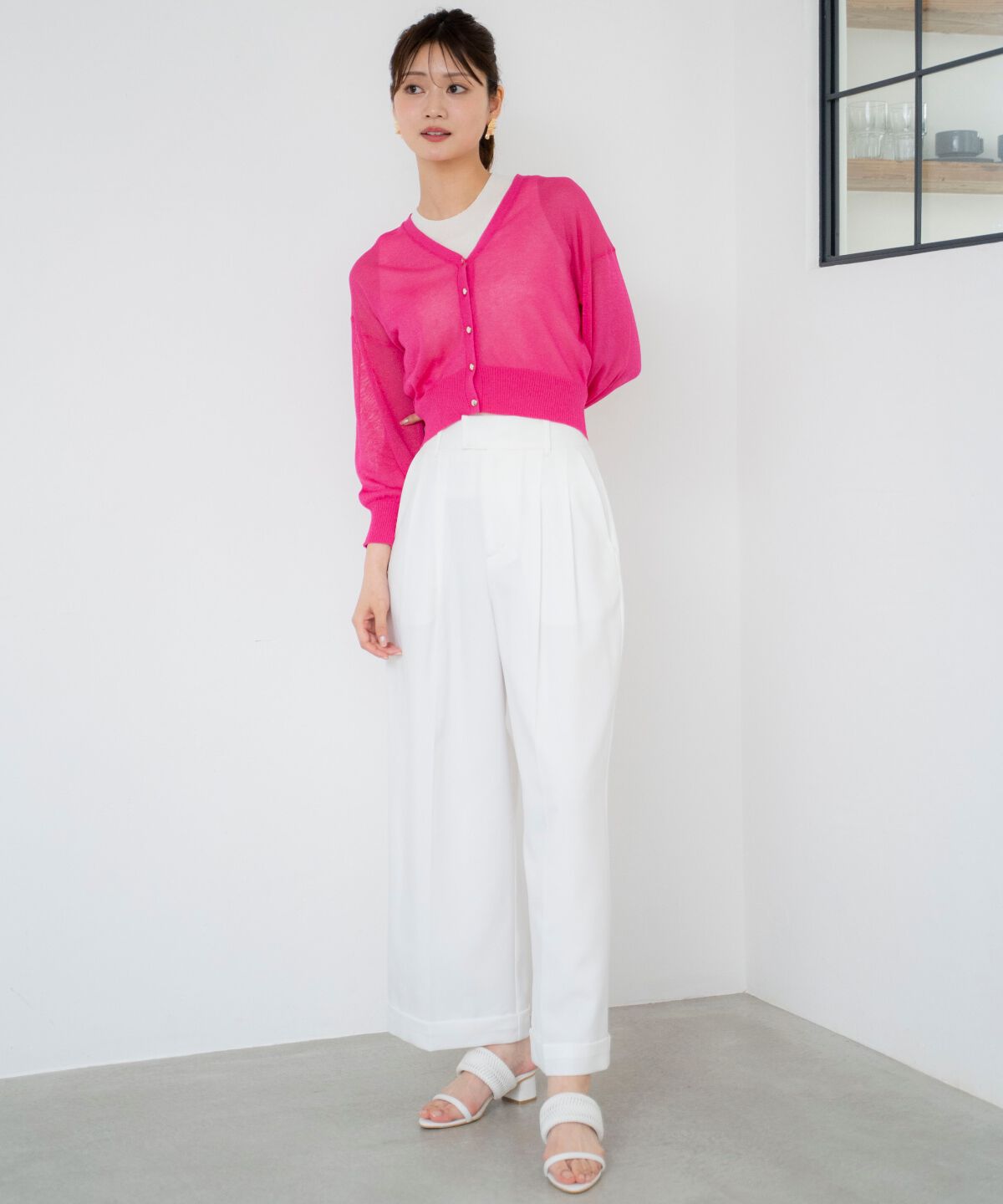 アンドクチュール「シャイニーシアーⅤネックカーディガン」|カーディガン|