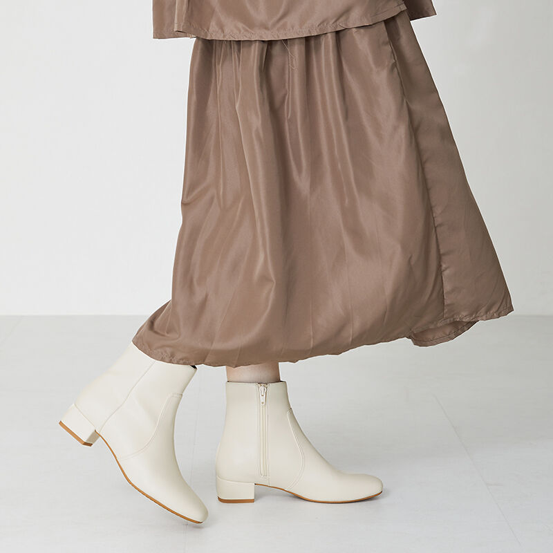 WA Oriental TRaffic「【 防寒 】スクエアトゥ プレーン ショートブーツ /32401 中敷き起毛 ＆ クッション」|ショートブーツ|WHITE