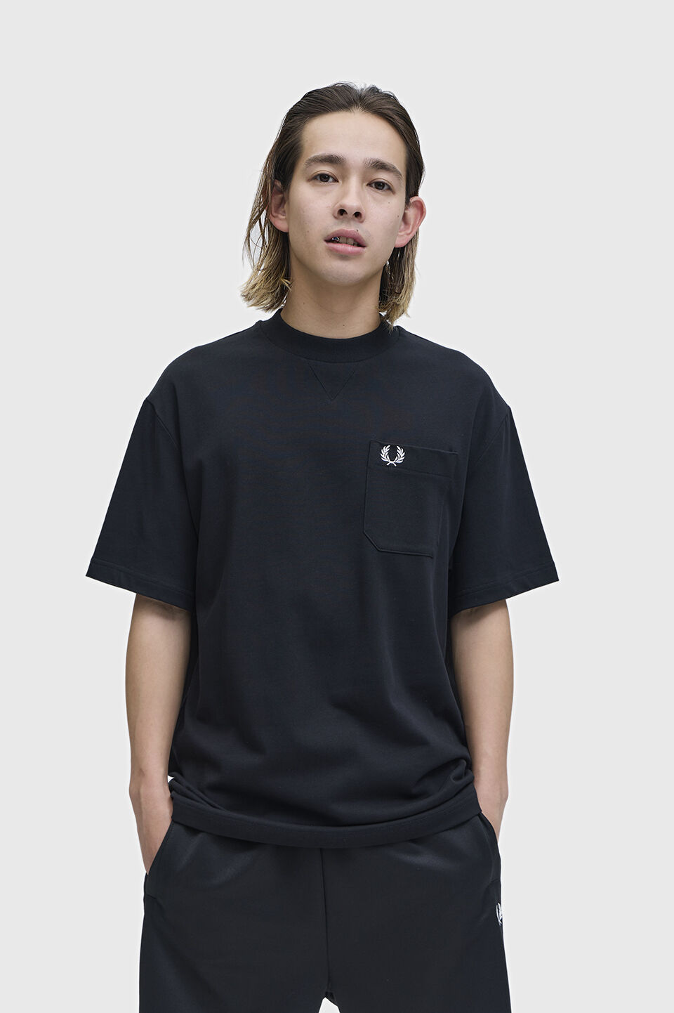 FRED PERRY 「Pocket Detail T-Shirt」|Tシャツ・カットソー|BLACK