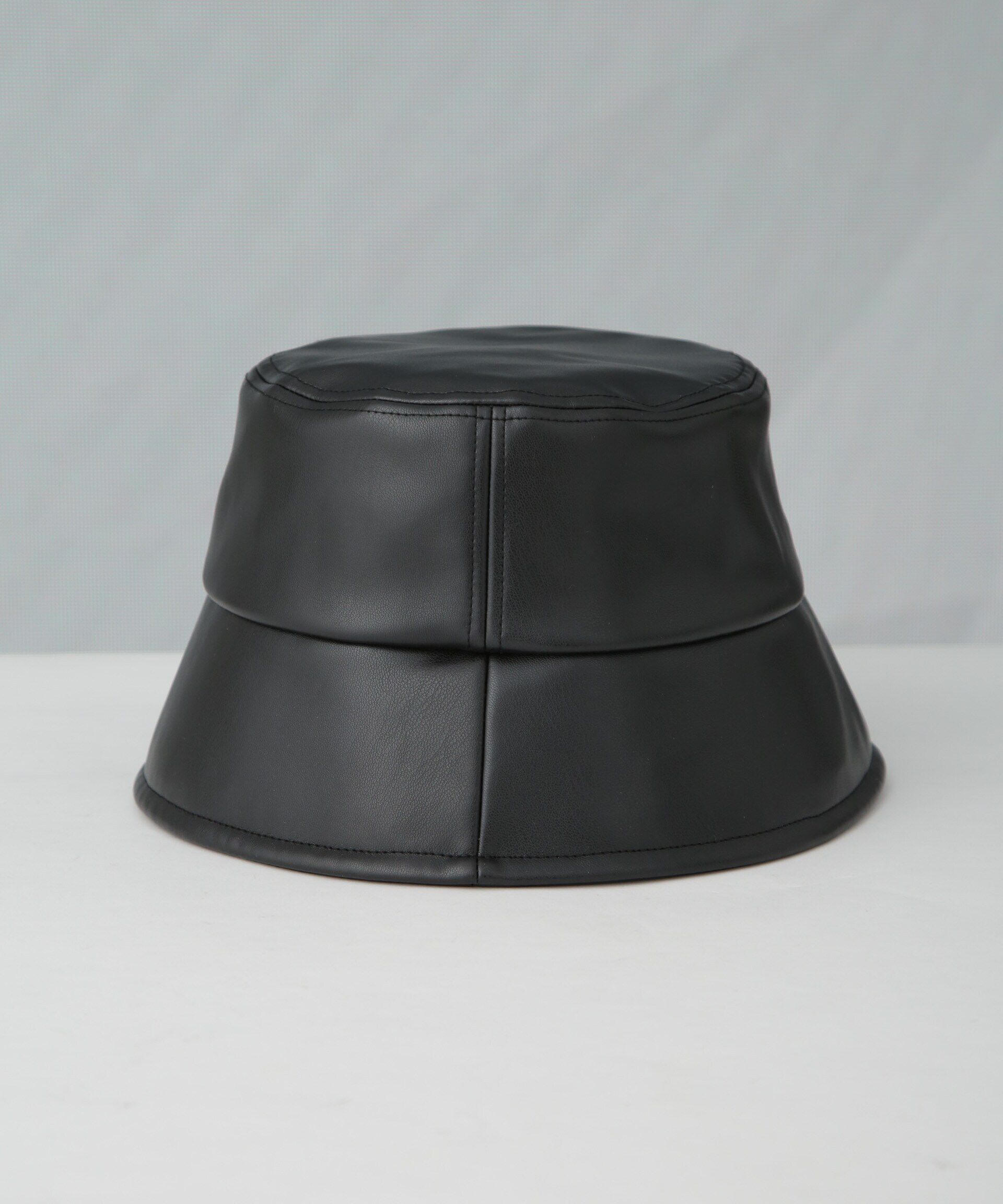 nano･universe「フェイクレザーバケットハット」|キャップ・キャスケット|