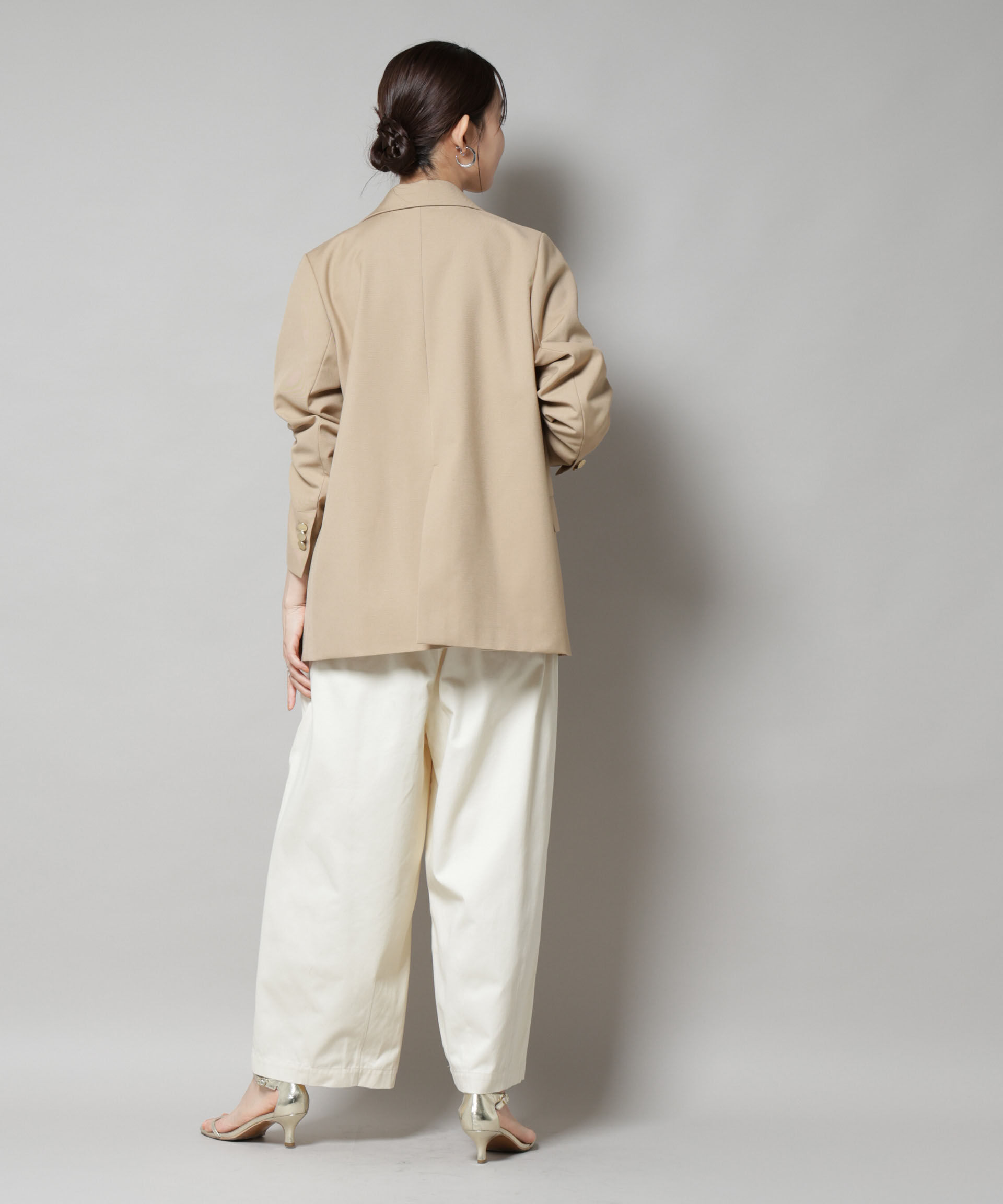 nano･universe「タックコクーンチノパンツ」|チノ|