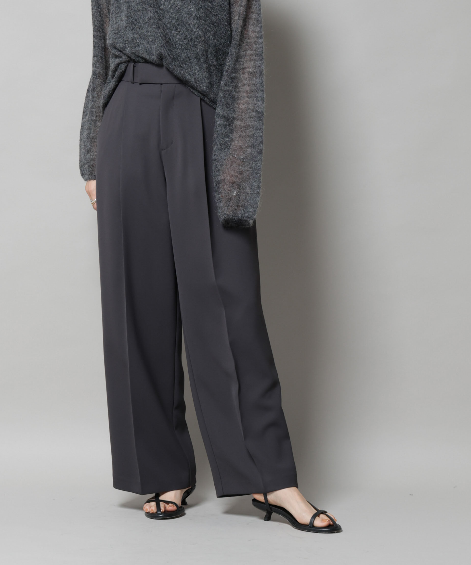 nano･universe「ツイルワイドスラックス」|チノ|