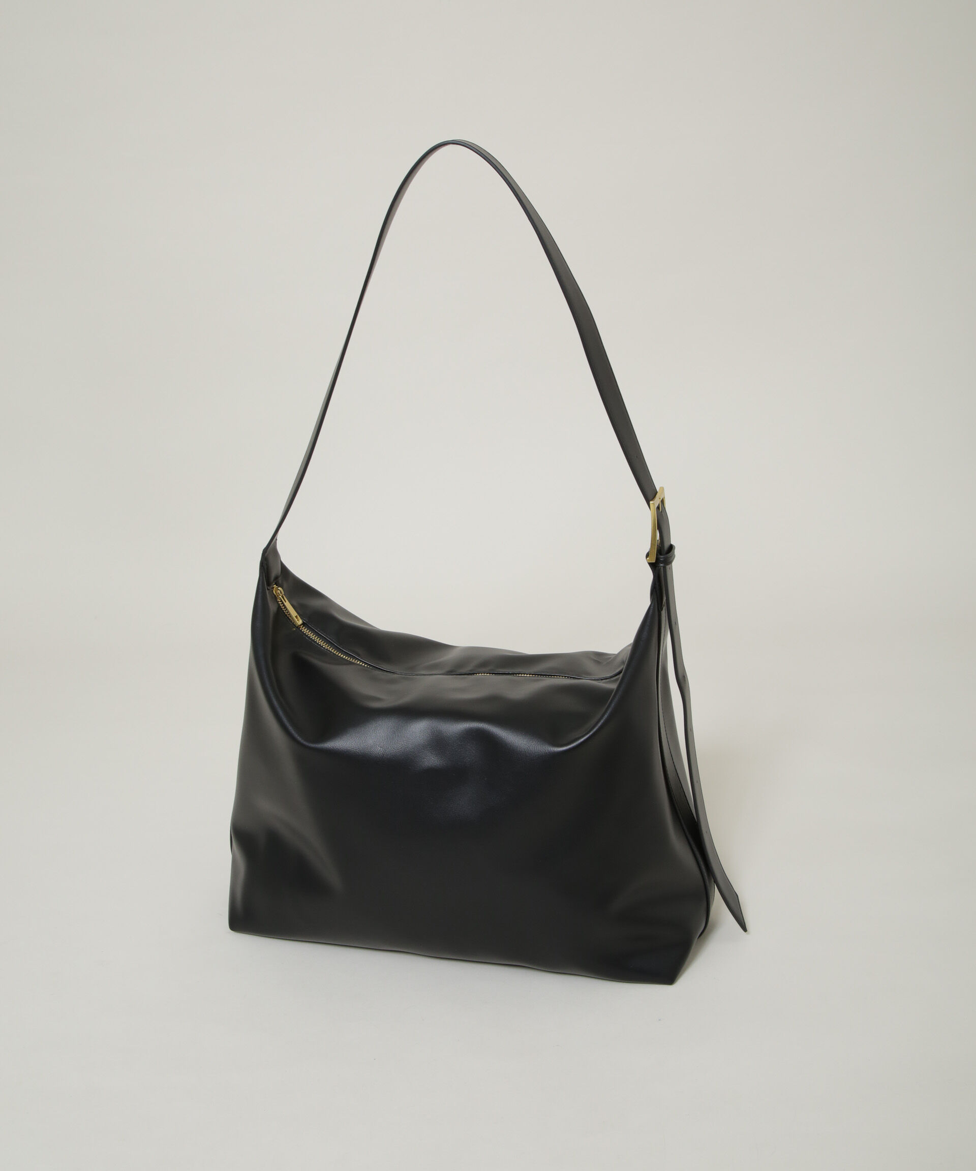 nano･universe「｢WARP PRINT｣ ライニング フェイクレザーショルダー」|ショルダー・メッセンジャー|ブラック