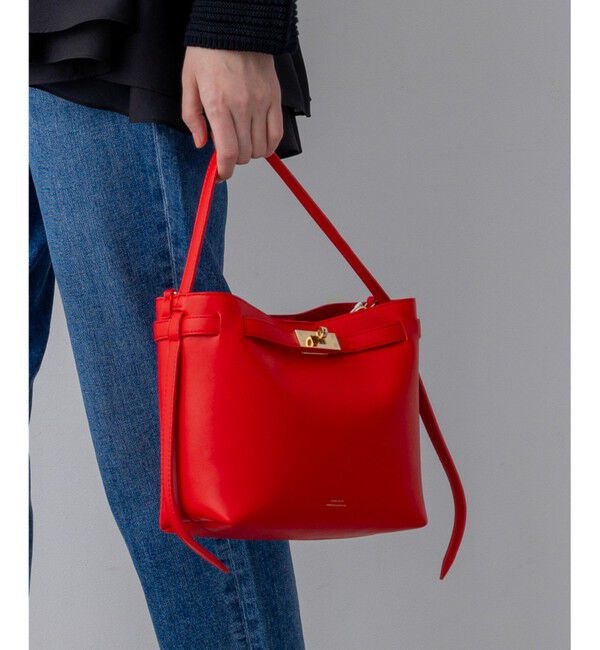 23区「【見上愛さん着用/VERY掲載】ベルテッド2WAY ハンドバッグ」|ハンドバッグ|レッド系