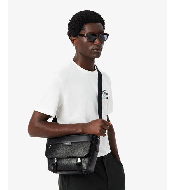 LACOSTE「オシアン レザーフラップ ショルダーバッグ」|ショルダー・メッセンジャー|
