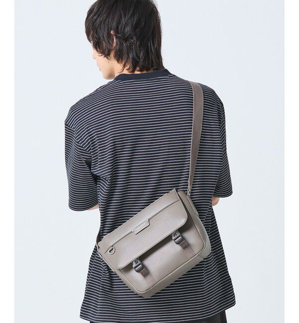 LACOSTE「オシアン レザーフラップ ショルダーバッグ」|ショルダー・メッセンジャー|グレー