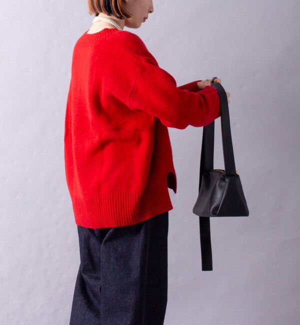 fredy emue「CASHMILE WOOL Vネックプルオーバー（ブローチ付き）」|ニット・セーター|