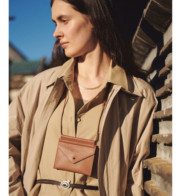 SALON adam et rope'「【Americana（アメリカーナ） for SALON】エンベロップネックレスポーチ/ステッカー」|ポーチ|キャメル(25)