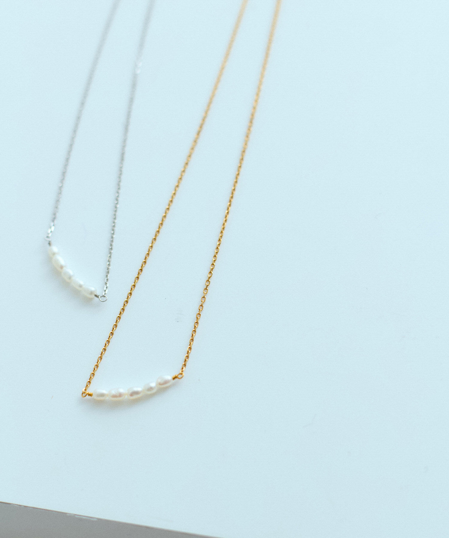 ADAM ET ROPE'「LES BIJOUX パール&times;チェーンネックレス」|ネックレス|ゴールド(90)