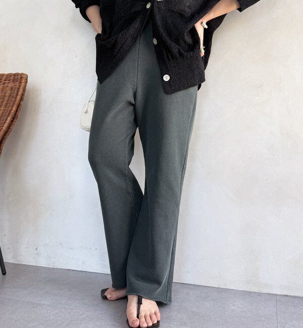  「ピグメント加工裏毛フレアパンツ」|チノ|