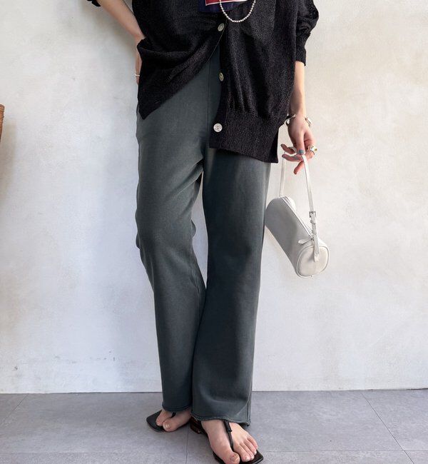  「ピグメント加工裏毛フレアパンツ」|チノ|