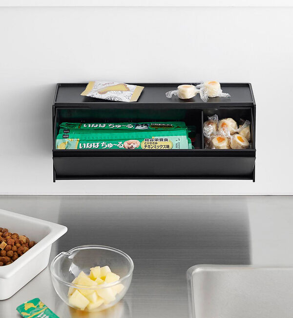 collex「【nooks】山崎実業 マグネットペットおやつ収納ケース  磁石で簡単取り付け」|食器・キッチングッズ|