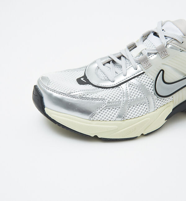 ABAHOUSE「【NIKE / ナイキ】 V2K RUN / V2Kランスニーカー」|スニーカー|