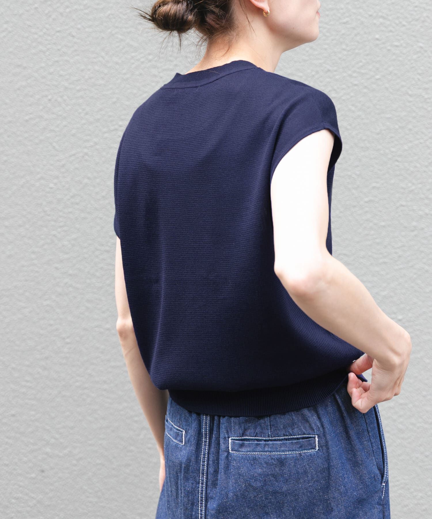 URBAN RESEARCH DOORS「FORK&SPOON　LEVITAノースリーブニットプルオーバー」|ニット・セーター|