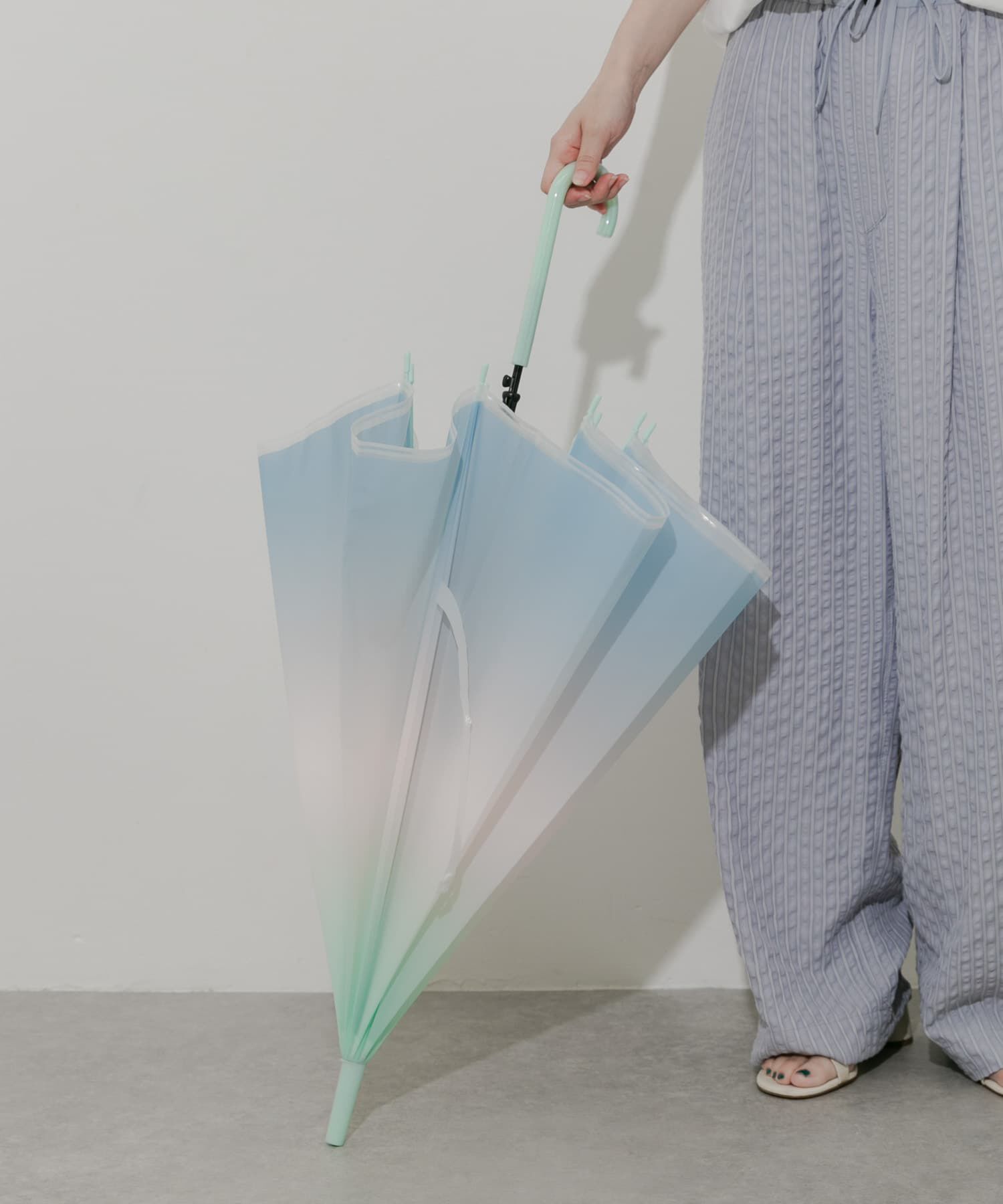 SMELLY「グラデーションEVAビニール傘」|傘|