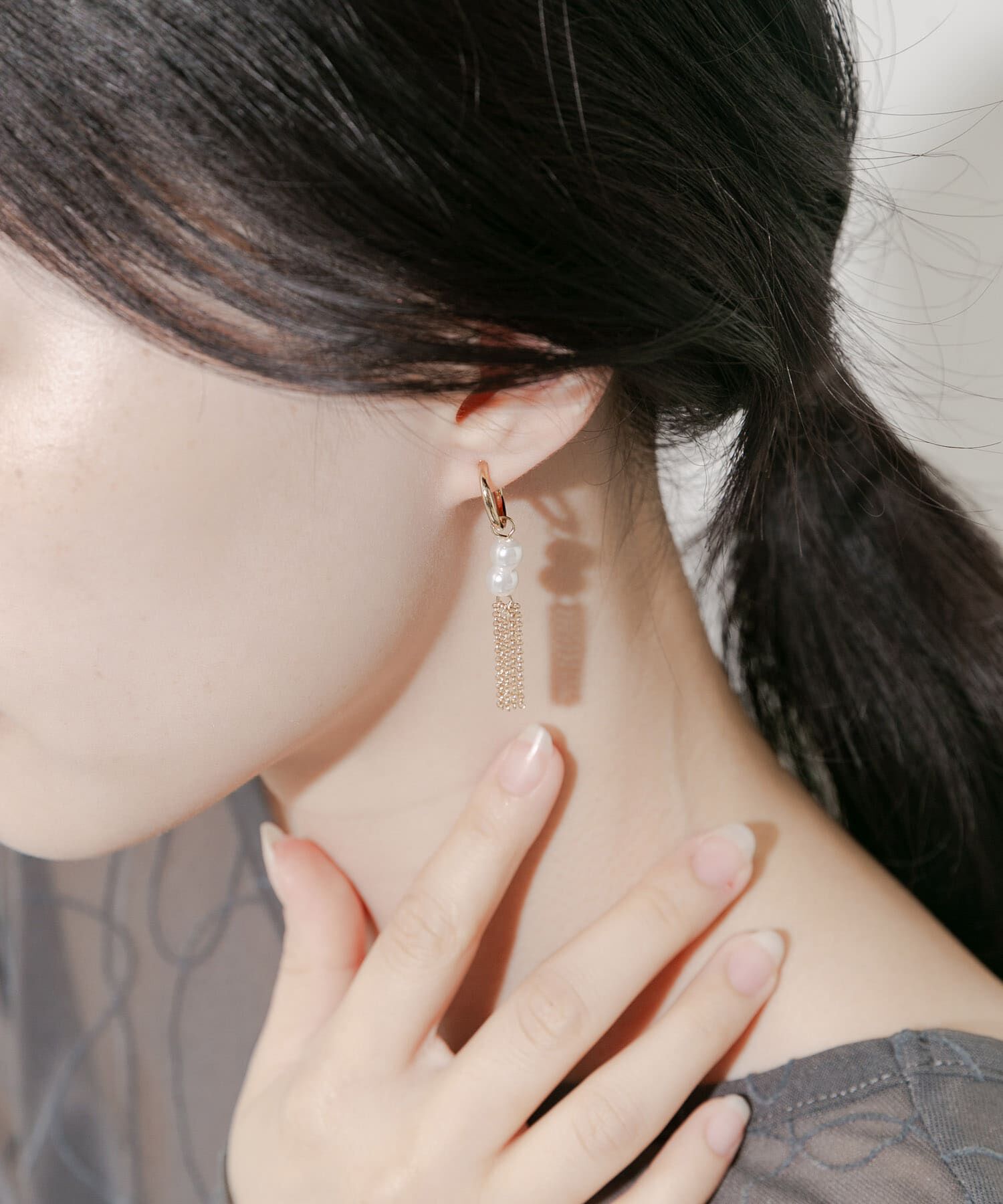 SMELLY「パールシャワーチェーンイヤリング」|イヤリング|