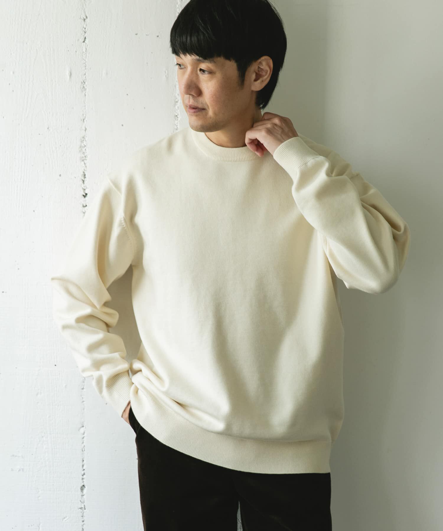URBAN RESEARCH DOORS「『仁村紗和さん着用』『UR TECH 200日ニット』クルーネック」|ニット・セーター|オフホワイト