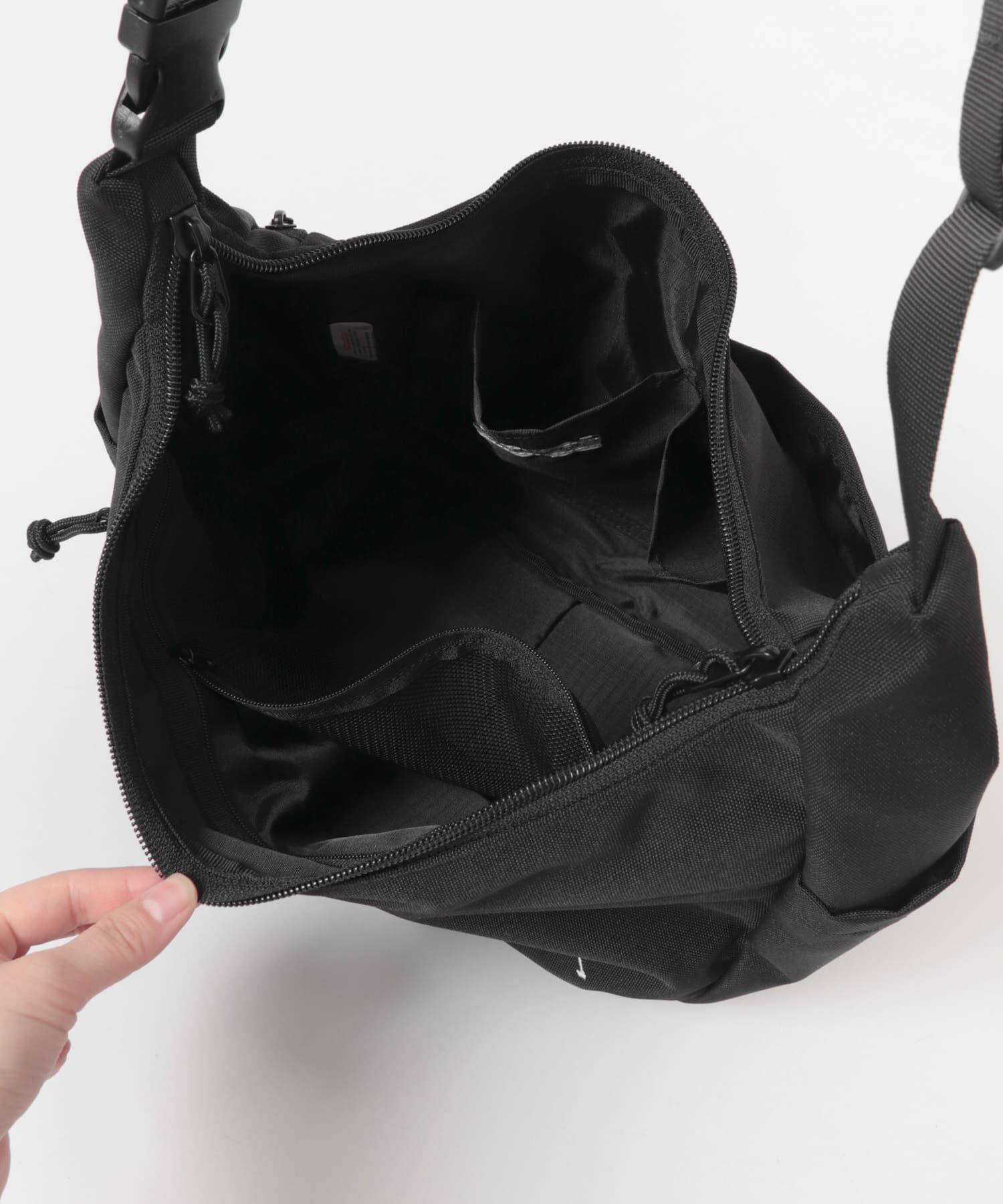 URBAN RESEARCH DOORS「URD SHOULDER BAG」|ショルダー・メッセンジャー|