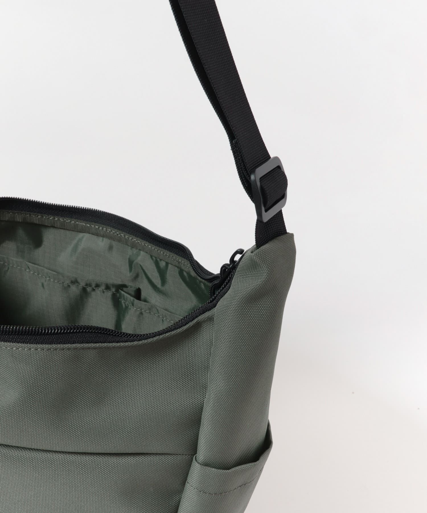 URBAN RESEARCH DOORS「URD SHOULDER BAG」|ショルダー・メッセンジャー|