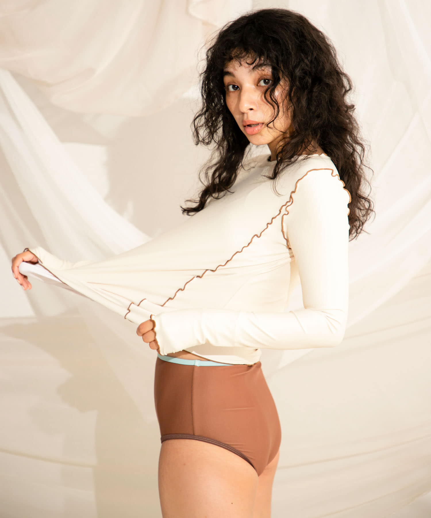 SENSE OF PLACE by URBAN RESEARCH「メローラインロングスリーブラッシュガード」|ビキニ|