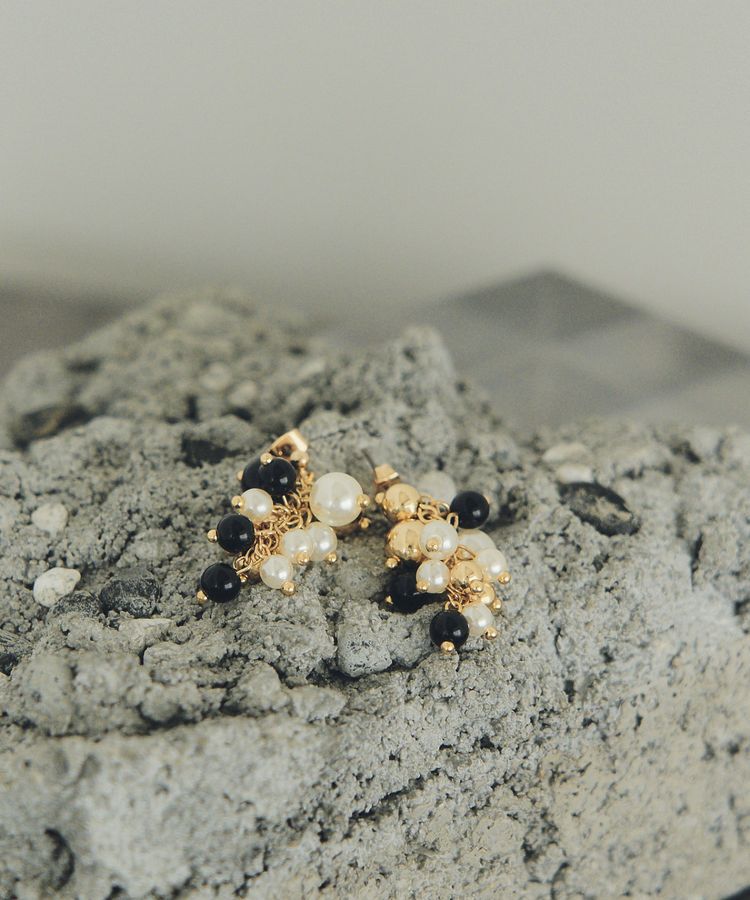 YECCA VECCA「パールMIXボリュームピアス」|ピアス|