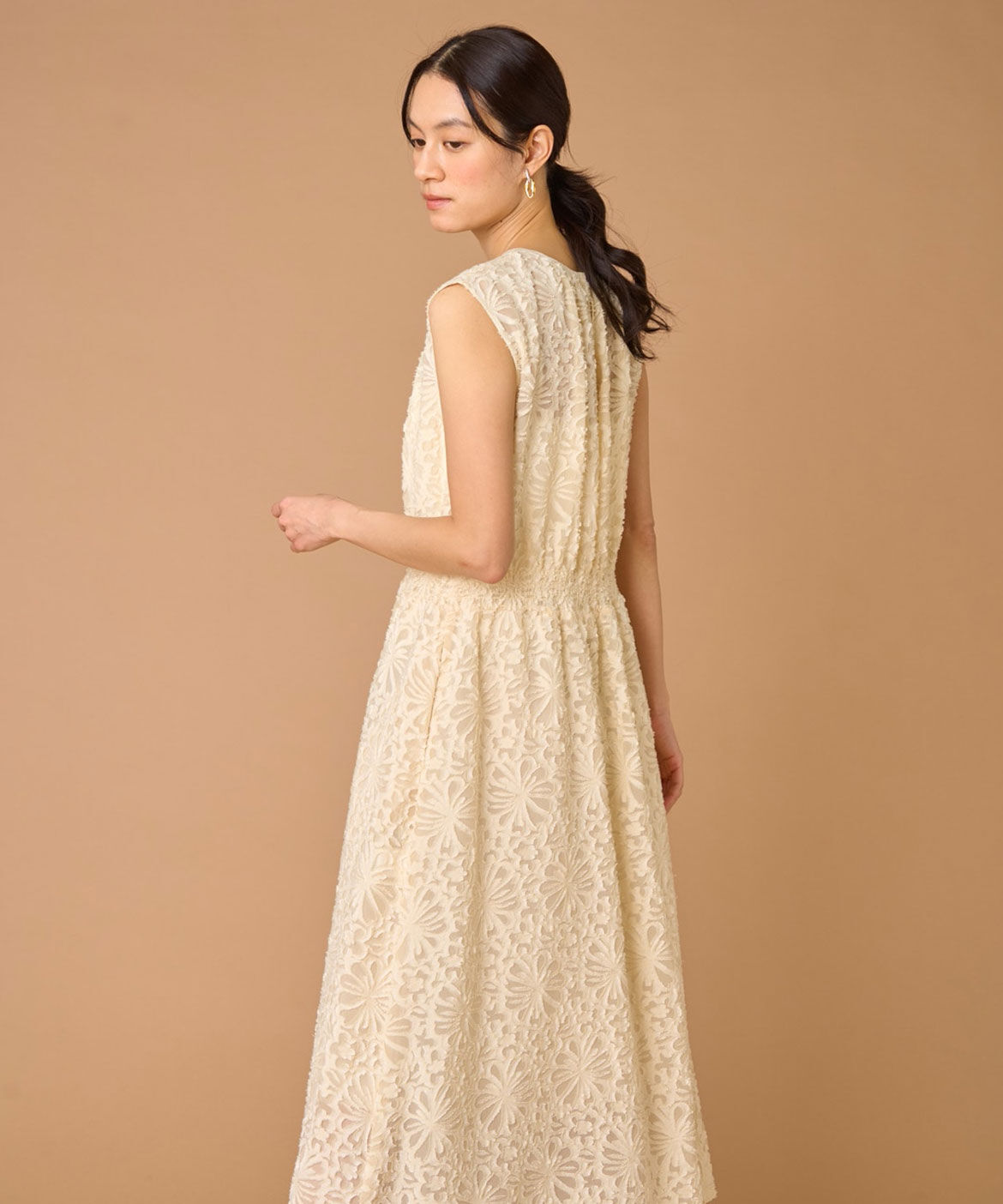 INED「フラワージャガードノースリーブワンピース」|ワンピース|