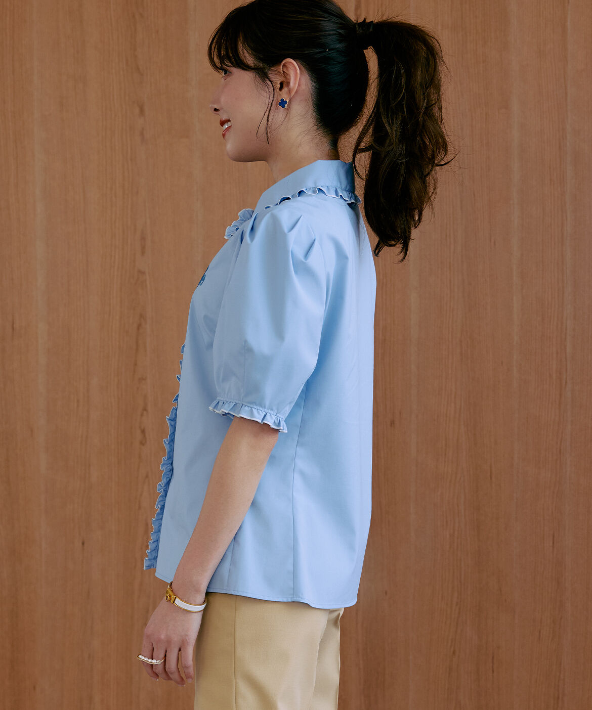 Maglie le cassetto「《大きいｻｲｽﾞ》華やかﾌﾘﾙｶﾗｰﾛｺﾞ刺繍ﾌﾞﾗｳｽ《M Maglie le c」|シャツ・ブラウス|