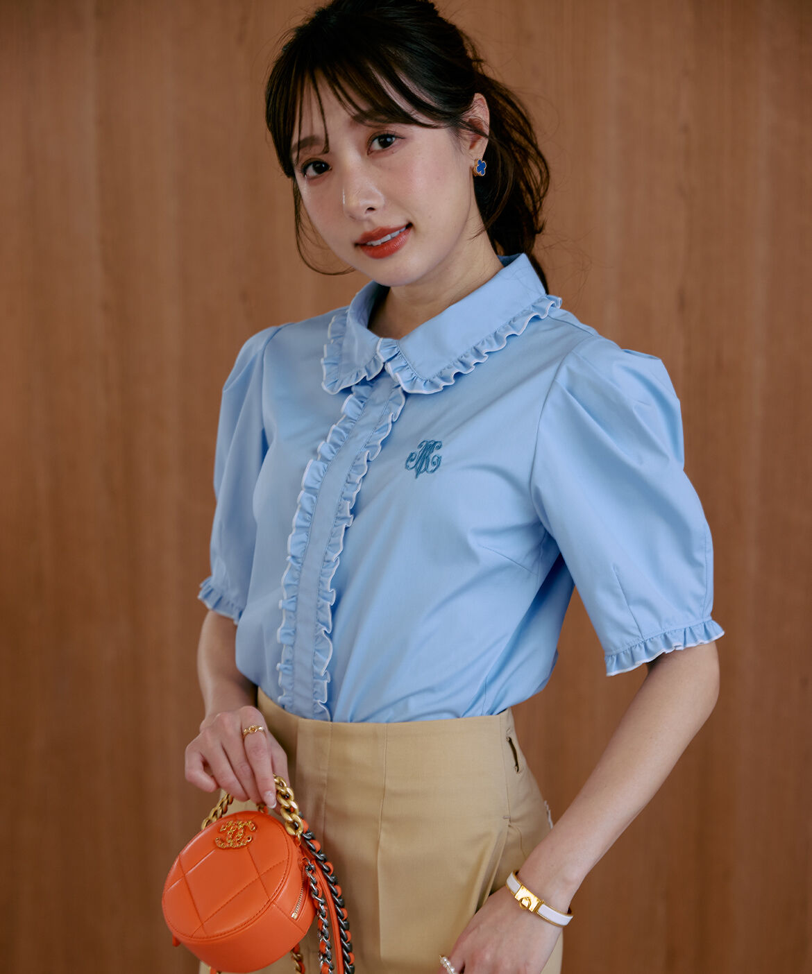 Maglie le cassetto「《大きいｻｲｽﾞ》華やかﾌﾘﾙｶﾗｰﾛｺﾞ刺繍ﾌﾞﾗｳｽ《M Maglie le c」|シャツ・ブラウス|