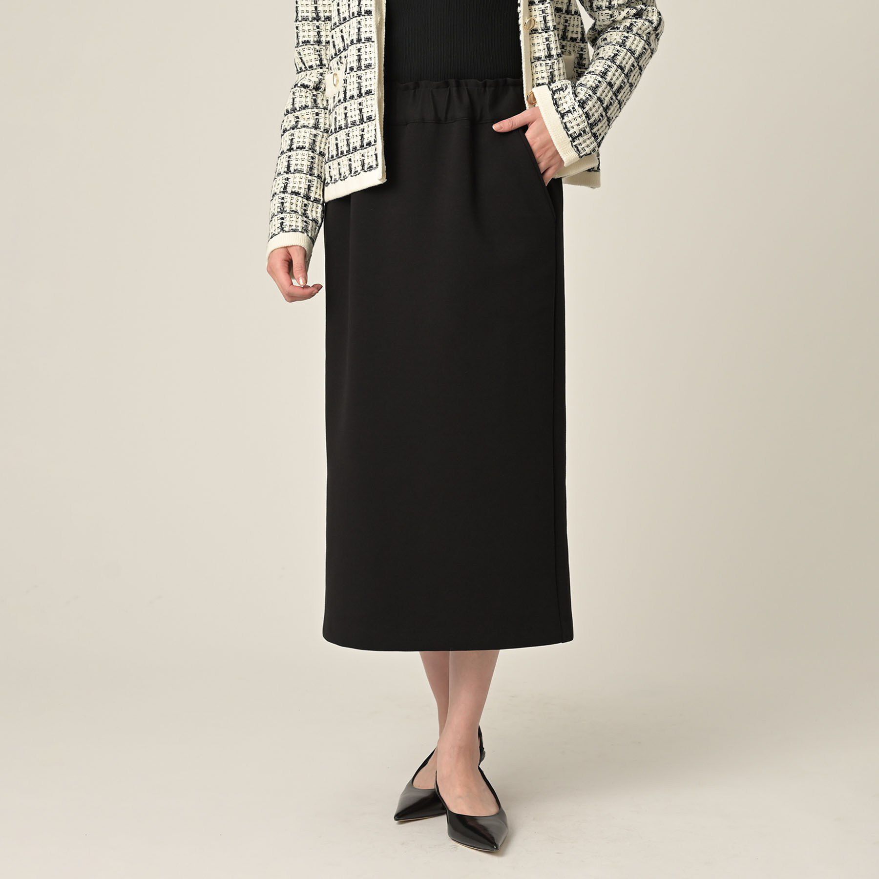 UNTITLED「【Liyoca】ストレッチダンボールスカート」|スカート|ブラック(019)