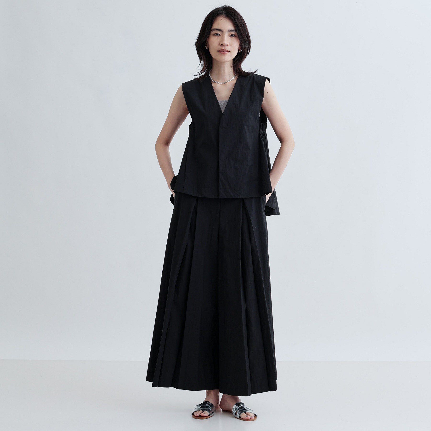 GALLEST「【セットアップ可能】ペーパーライクタックフレアパンツ」|その他|