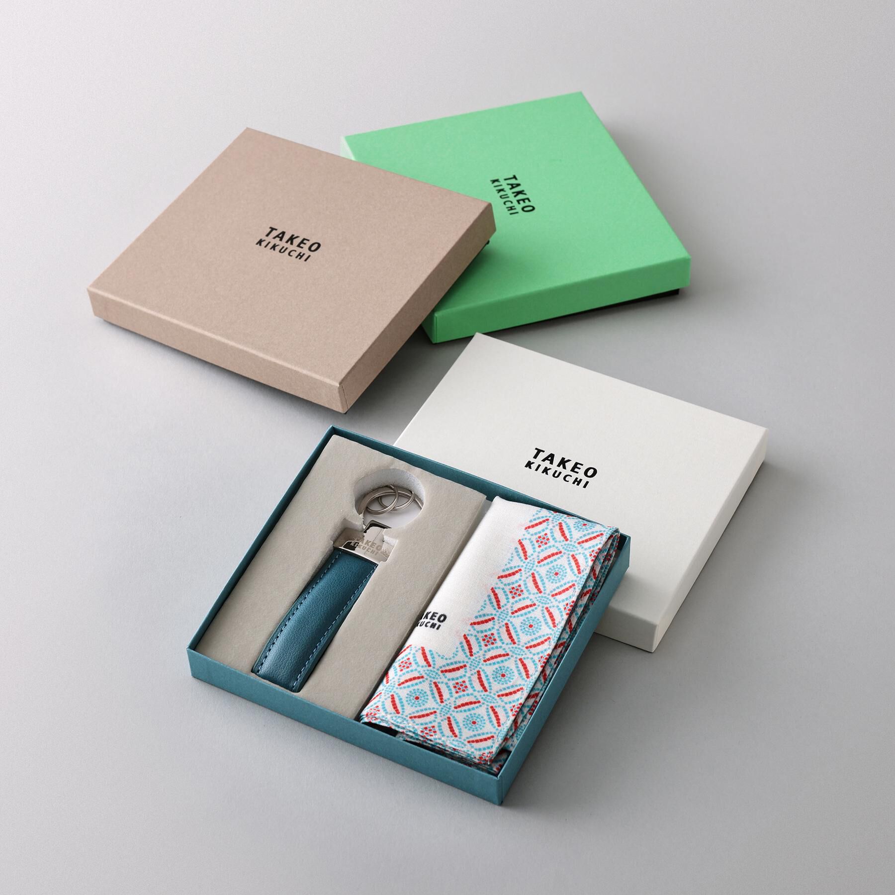 TAKEO KIKUCHI「ハンカチキーホルダーセット」|その他|