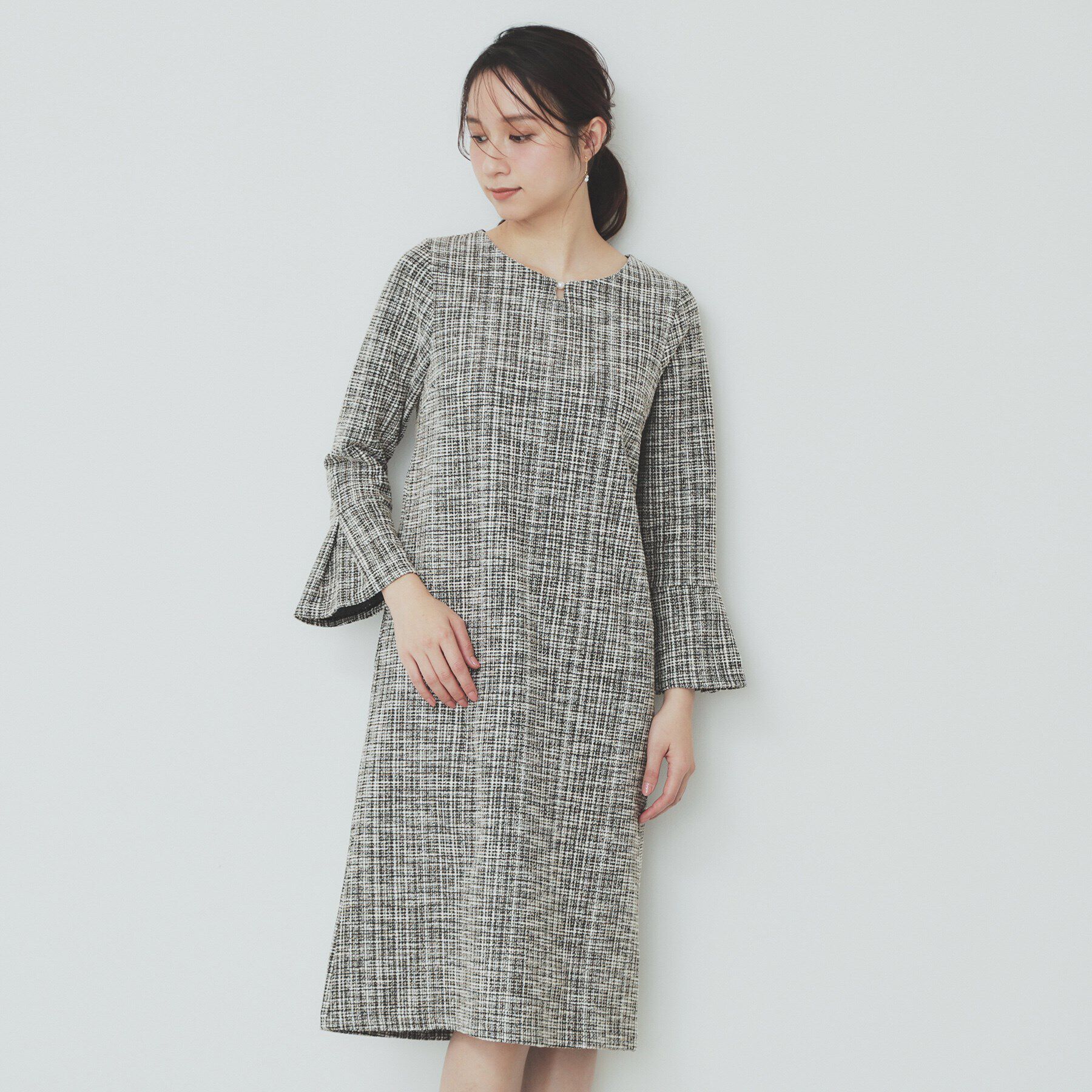 index「ストレッチラメツイードワンピース【洗濯機洗い可】」|ワンピース|
