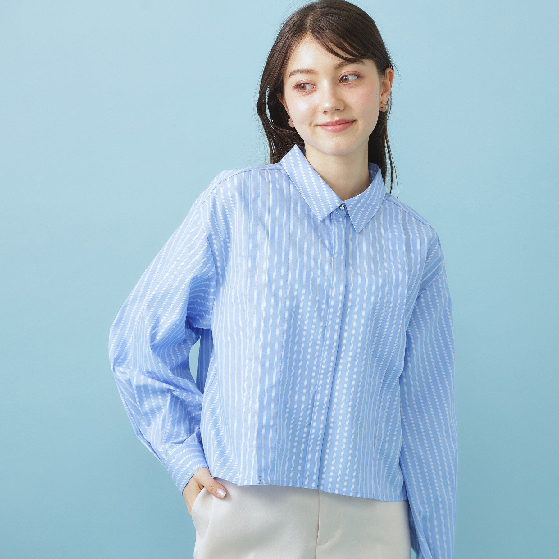 index「ブロード短丈タックシャツ【洗濯機OK】《5col》」|シャツ・ブラウス|サックスブルー(39