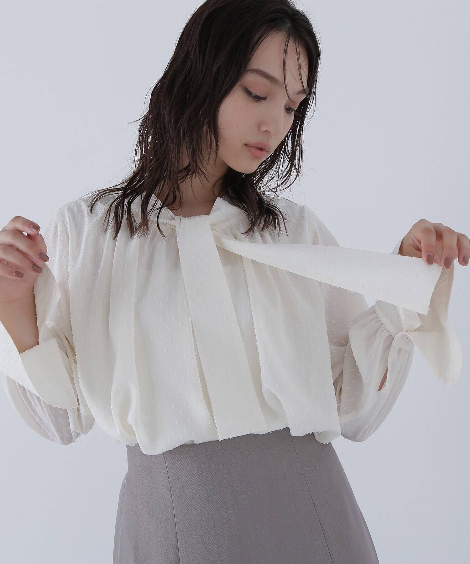  「カットドビーボウブラウス」|シャツ・ブラウス|オフホワイト1