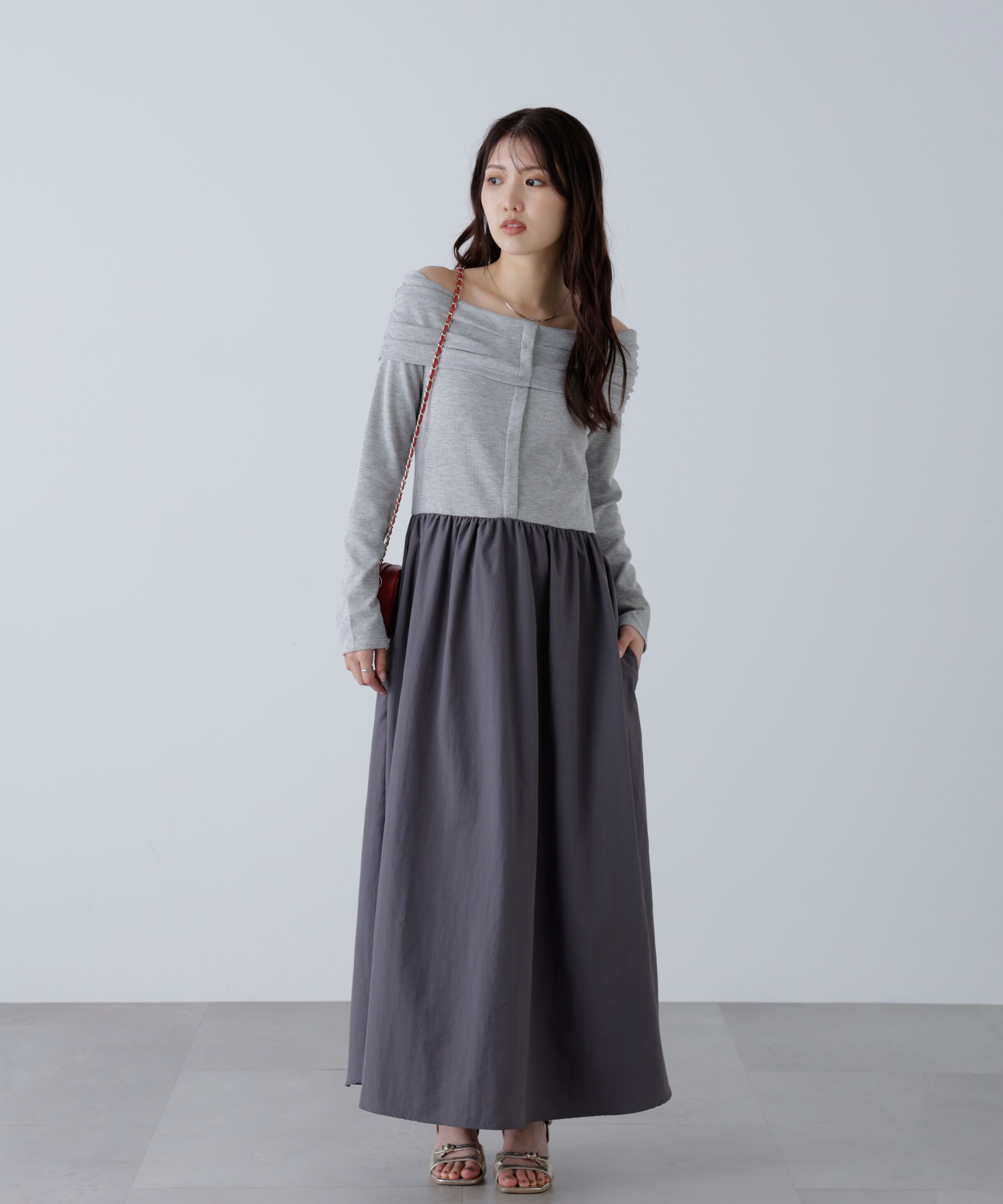  「オフショルドッキングワンピース」|ワンピース|