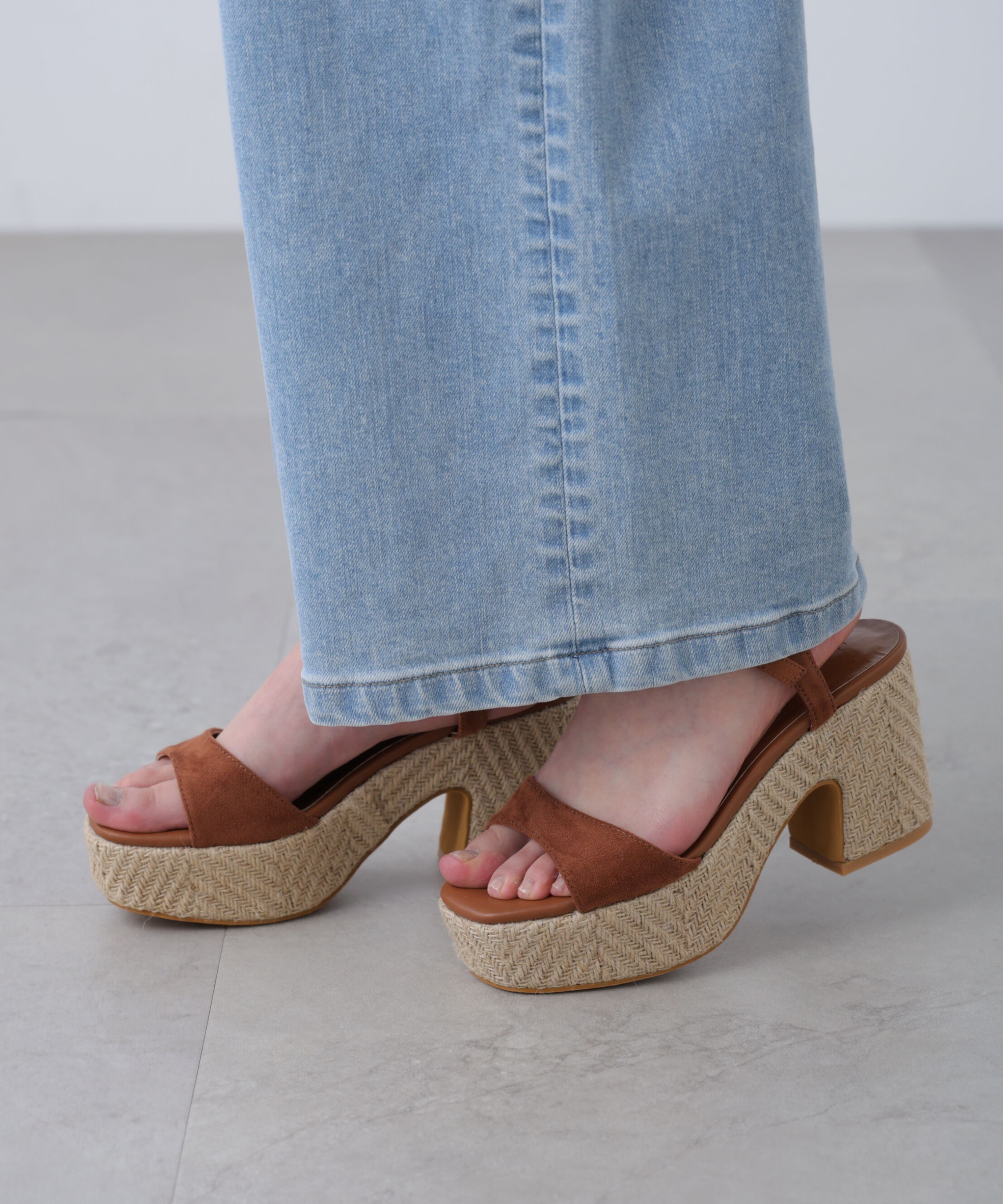  「バックルジュートサンダル」|その他|ブラウン