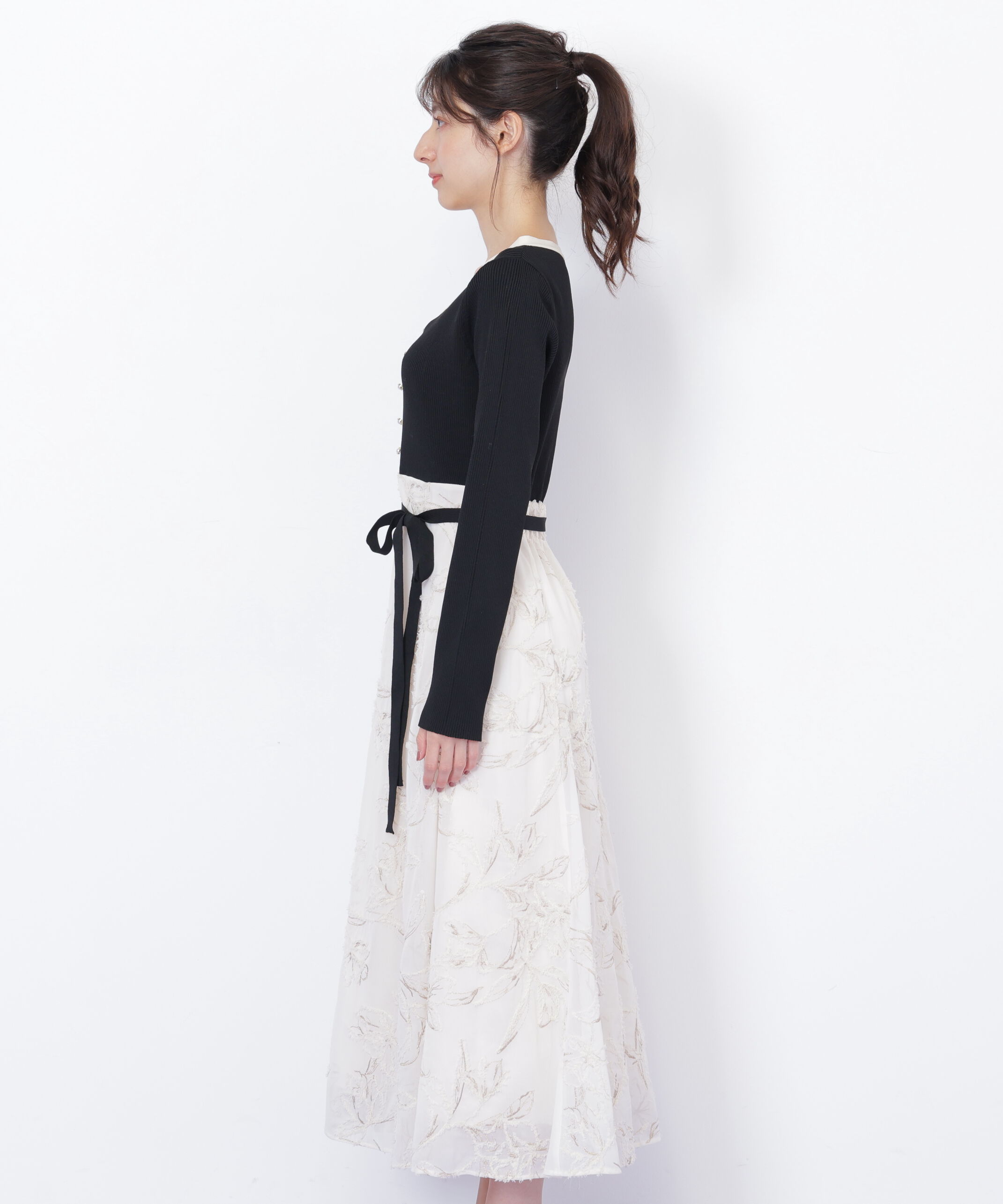  「モール刺繍ドッキングニットワンピース」|ワンピース|