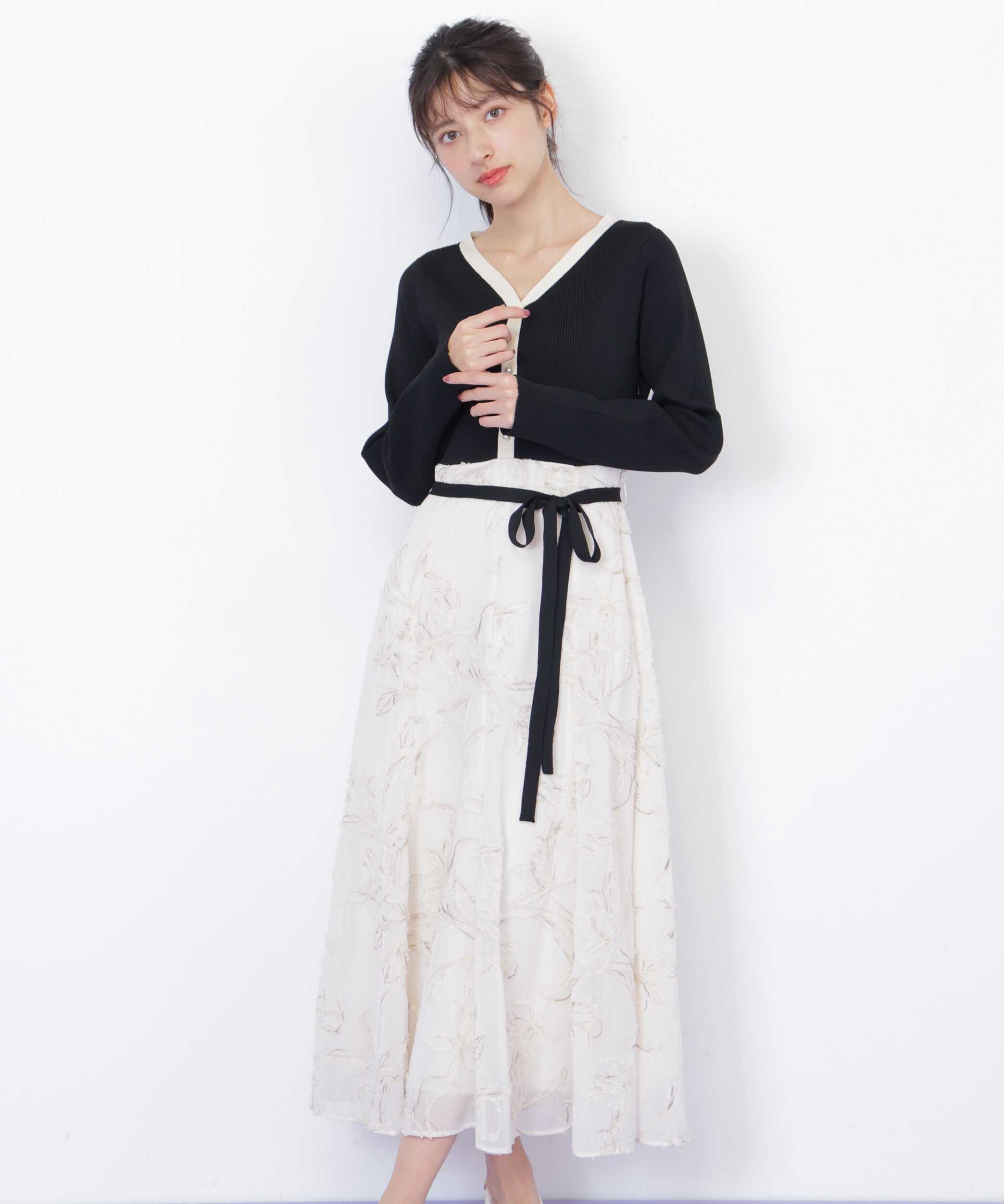  「モール刺繍ドッキングニットワンピース」|ワンピース|