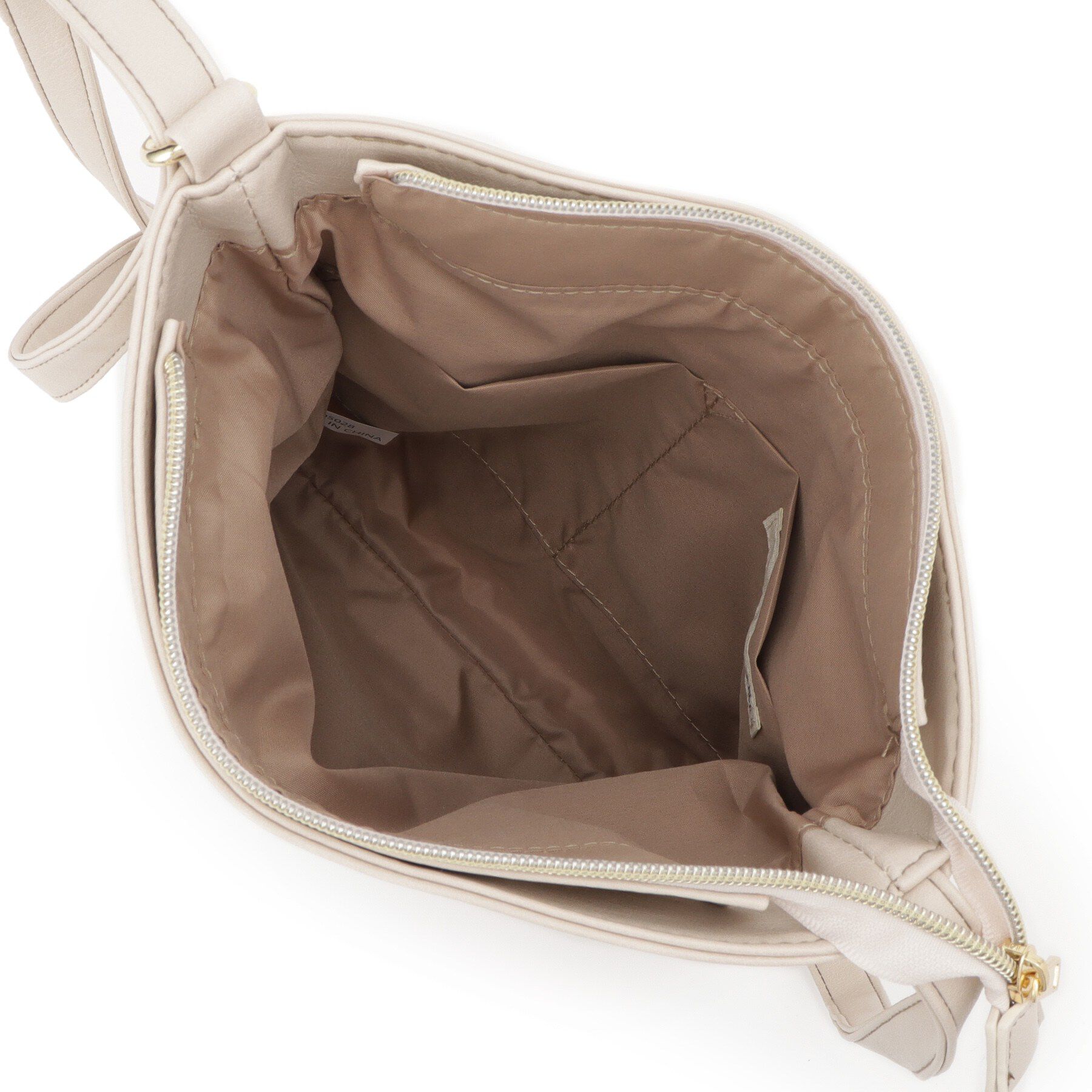 SHOO･LA･RUE「【8ポケット/ギフトにも】すっきり見えのショルダーバッグ」|ショルダー・メッセンジャー|