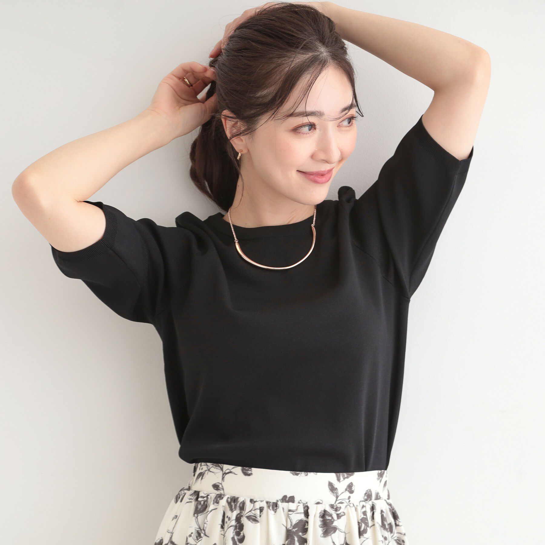 SHOO･LA･RUE「【毎日洗える/S-LL】上半身がすっきり見える　多機能5分袖ニット」|ニット・セーター|ブラック(019)