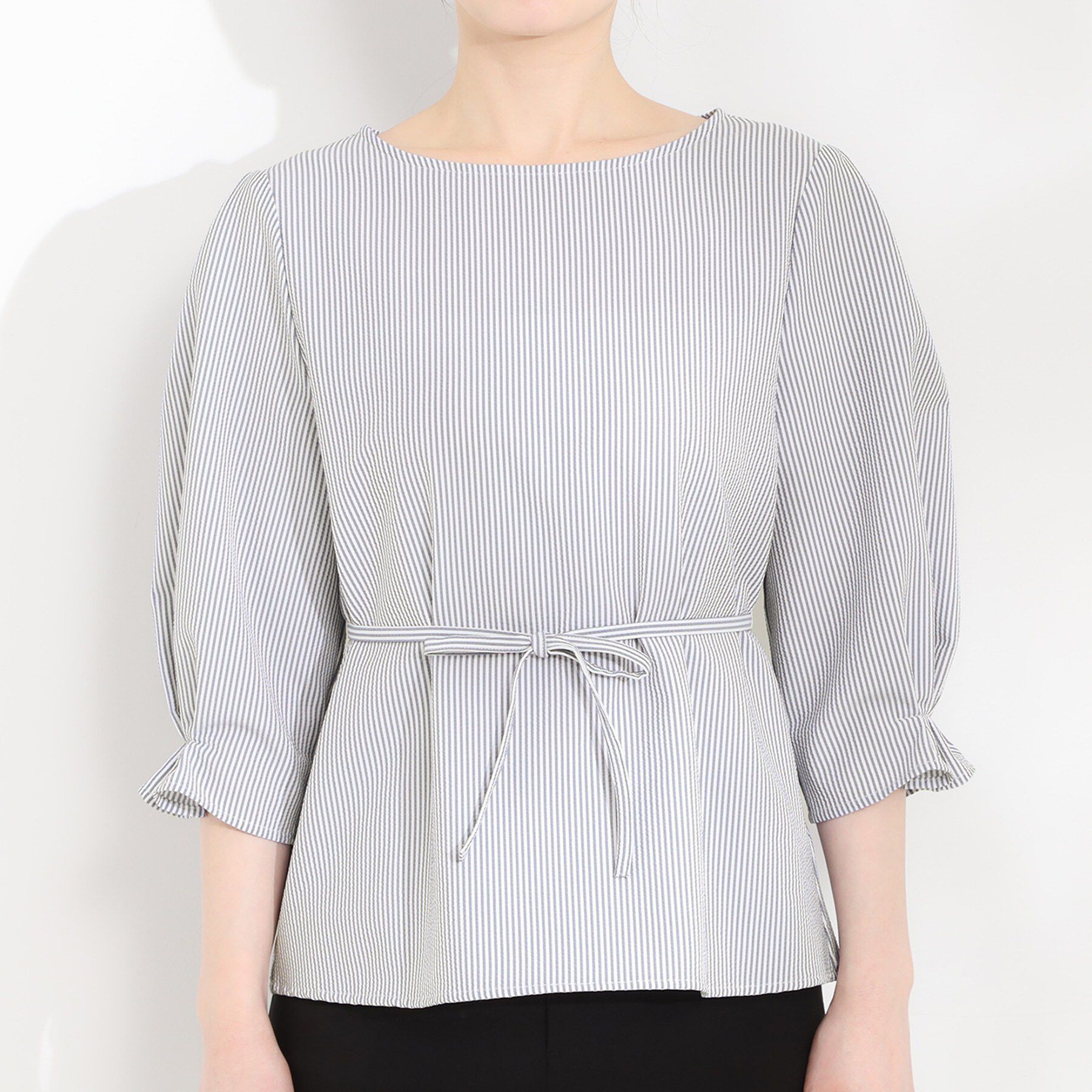 SHOO･LA･RUE「【洗濯機可/UV/3WAY】シルエットが変えられる　サッカーウエストリボンブラウス」|シャツ・ブラウス|