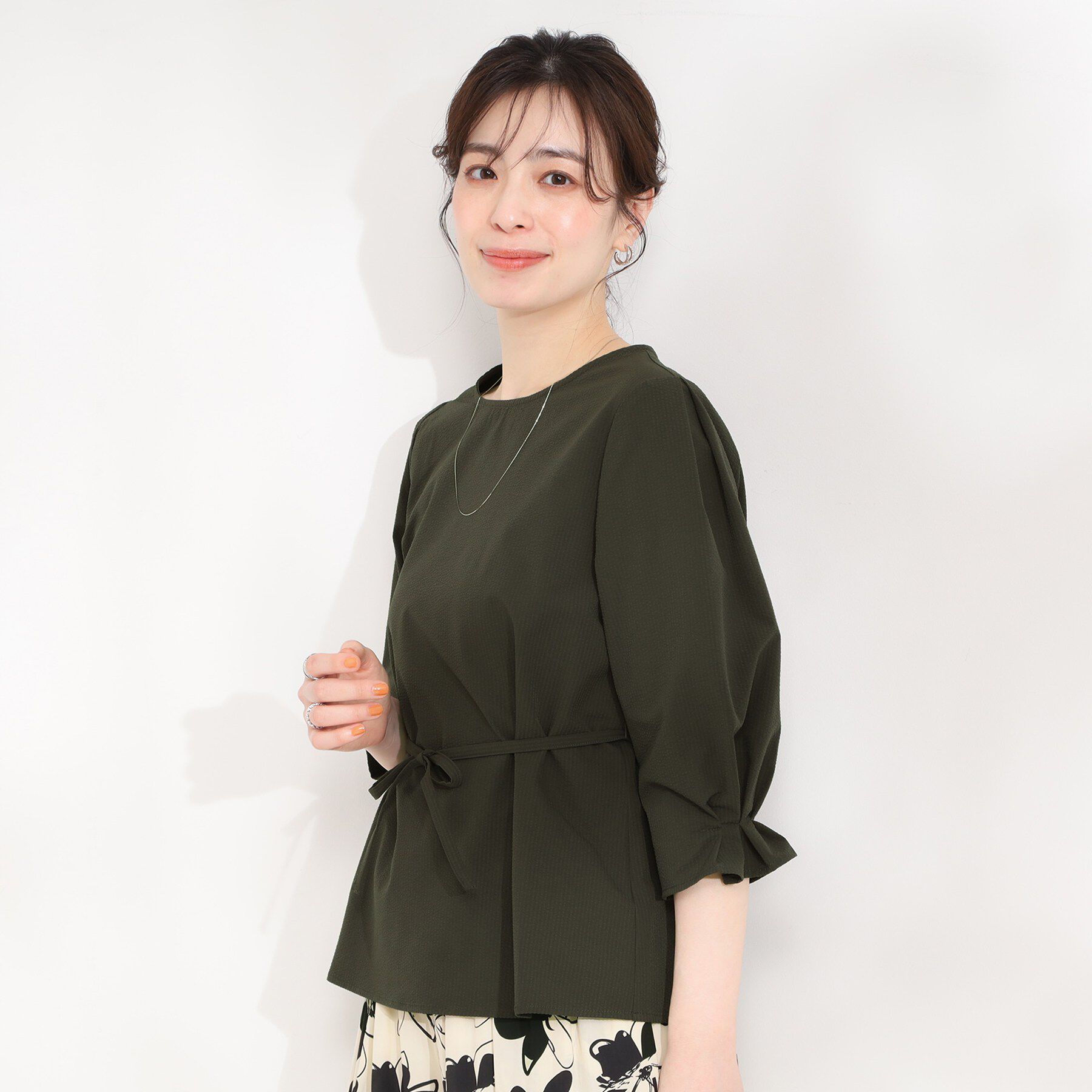 SHOO･LA･RUE「【洗濯機可/UV/3WAY】シルエットが変えられる　サッカーウエストリボンブラウス」|シャツ・ブラウス|