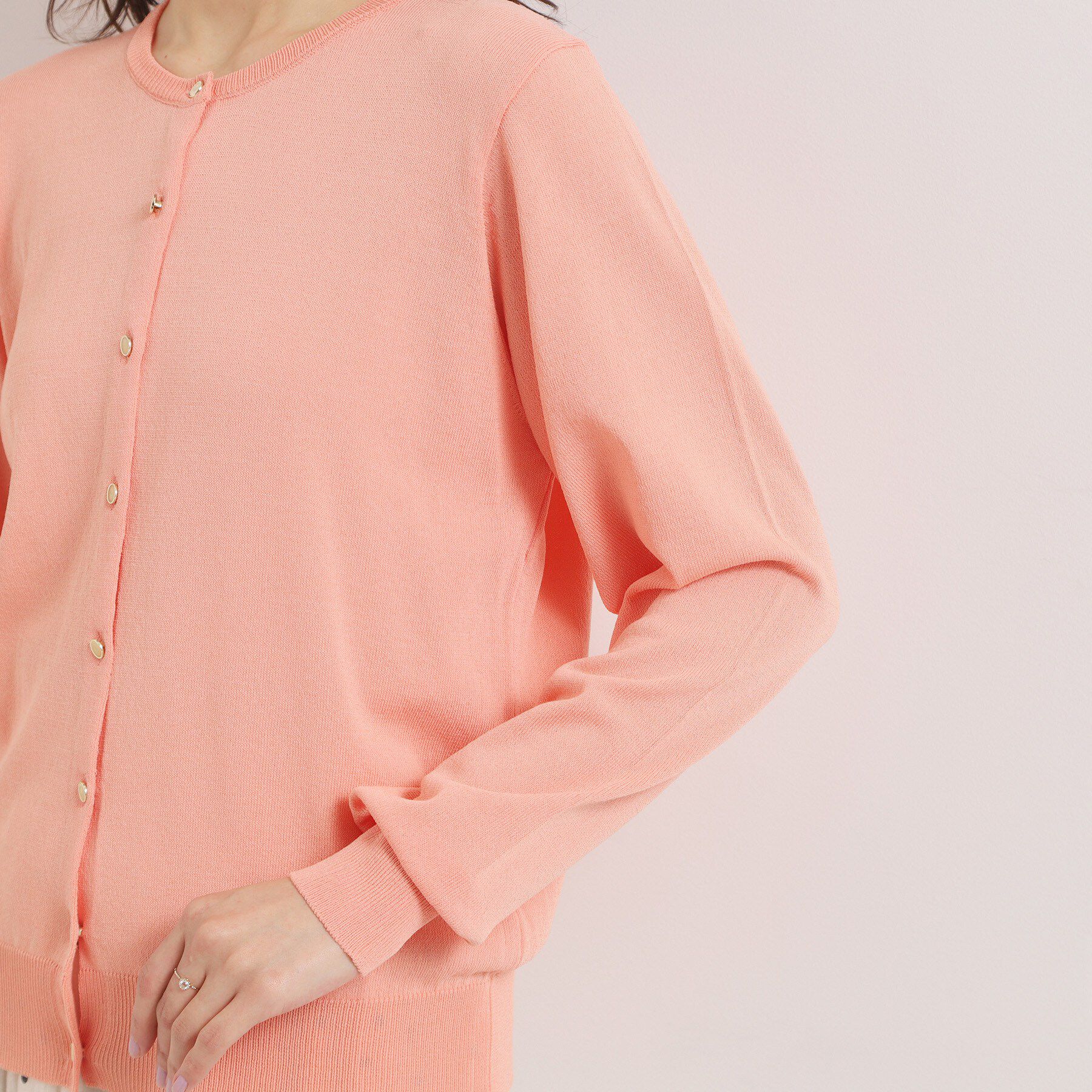 ITS&rsquo;DEMO「【UVカット／毛玉防止／手洗い可】クルーネックニットカーディガン」|カーディガン|