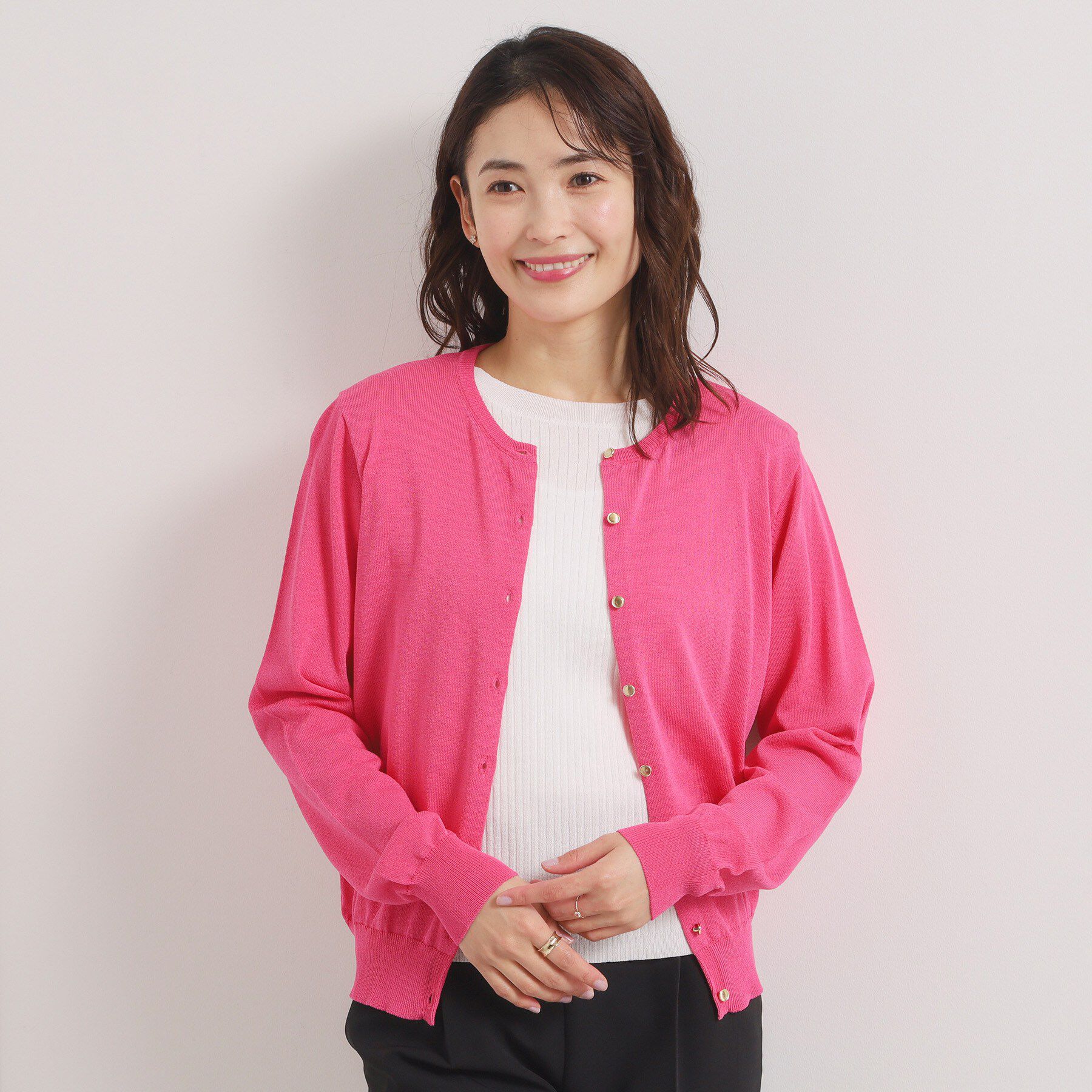 ITS&rsquo;DEMO「【UVカット／毛玉防止／手洗い可】クルーネックニットカーディガン」|カーディガン|ピンク(073)