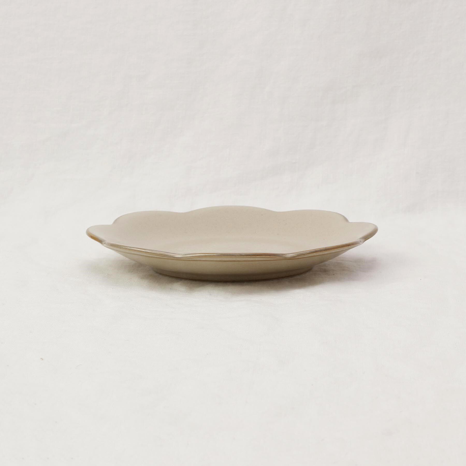 212 KITCHEN STORE「和花 中皿 生成」|食器・キッチングッズ|