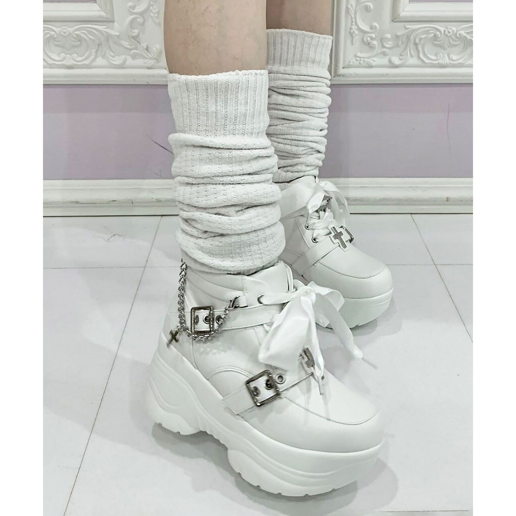 csT&P「厚底デビルモチーフスニーカー」|スニーカー|